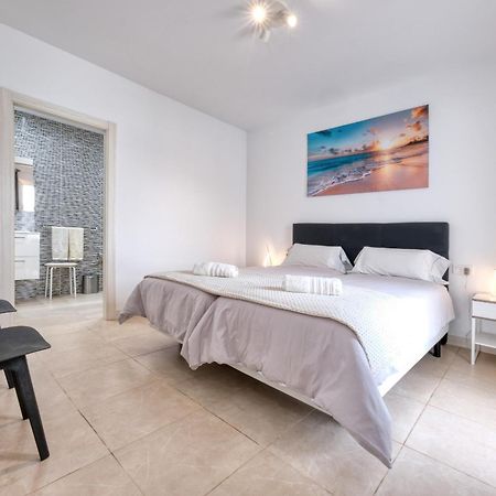 Villa Cassia-Private Pool Aircon, Sat Tv By Lanzarote Vacation Homes プラヤ・ブランカ エクステリア 写真