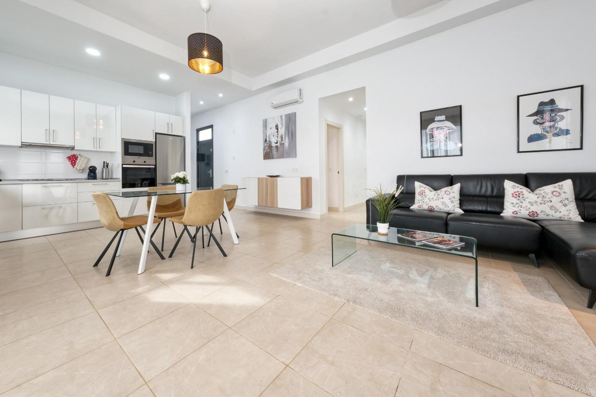 Villa Cassia-Private Pool Aircon, Sat Tv By Lanzarote Vacation Homes プラヤ・ブランカ エクステリア 写真
