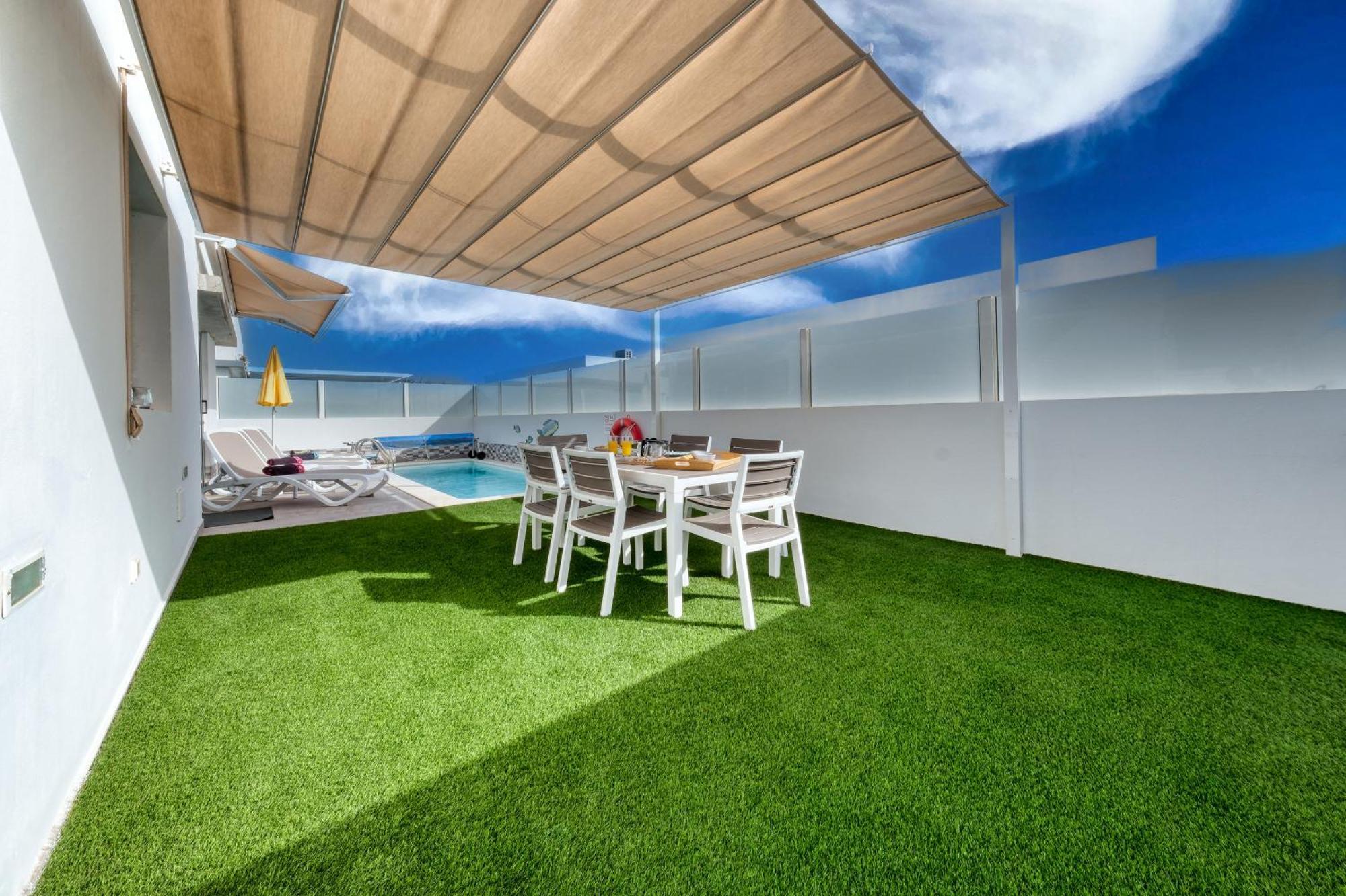 Villa Cassia-Private Pool Aircon, Sat Tv By Lanzarote Vacation Homes プラヤ・ブランカ エクステリア 写真